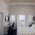 Cavo Tagoo Santorini