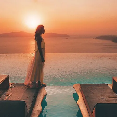 מלון Cavo Tagoo Santorini 5*