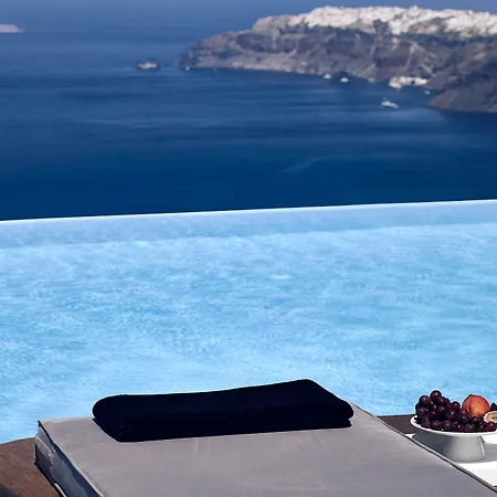 Cavo Tagoo Santorini מלון 5*