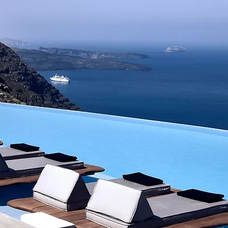 Cavo Tagoo Santorini מלון אימרוביגלי