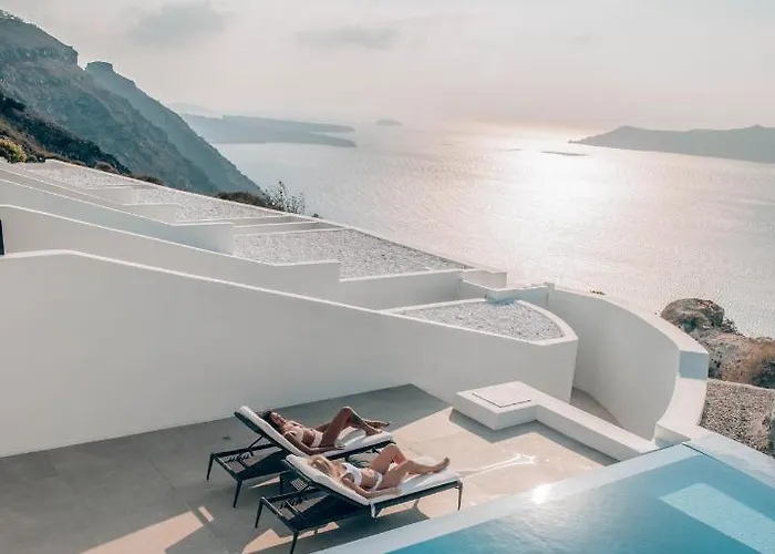 カーボ タグー サントリーニ ホテル