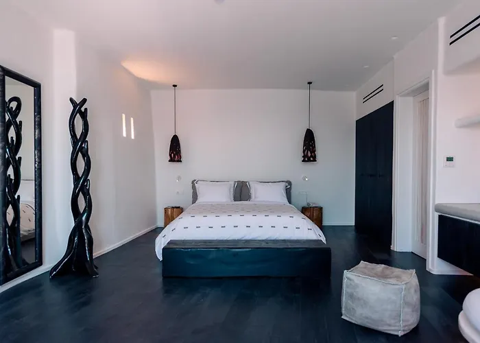 ホテル カーボ タグー サントリーニ イメロヴィグリ