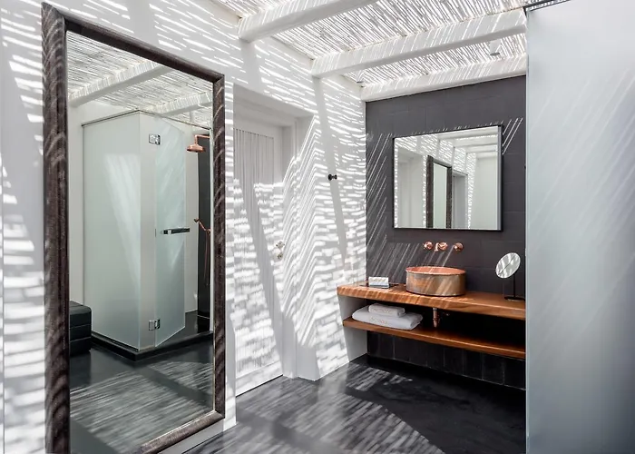 ホテル カーボ タグー サントリーニ