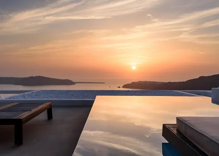 カーボ タグー サントリーニ ホテル 5*