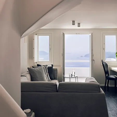 Cavo Tagoo Santorini Hotel